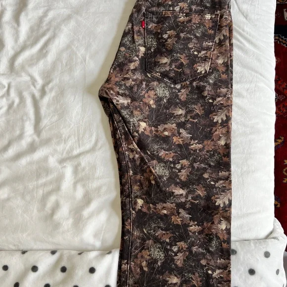 Levi's x Real Tree 501’s - Picture 6 of 11